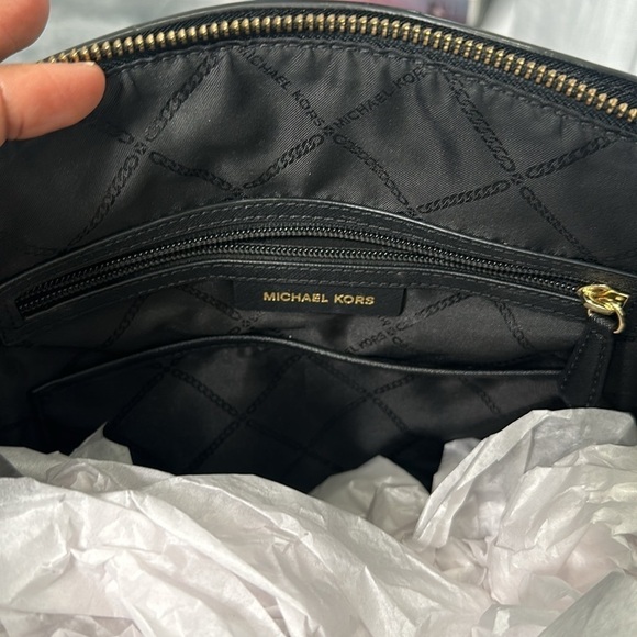 Michael Kors Black Handbag Selma Bag Women’s Black Handbags Satchel Handbags - Picture 15 of 15